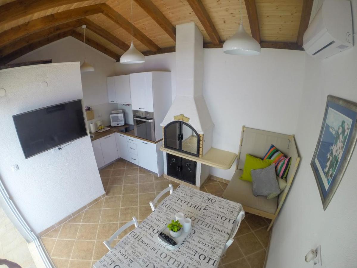 Apartment And Room Sveti Jakov Дубровник Екстериор снимка