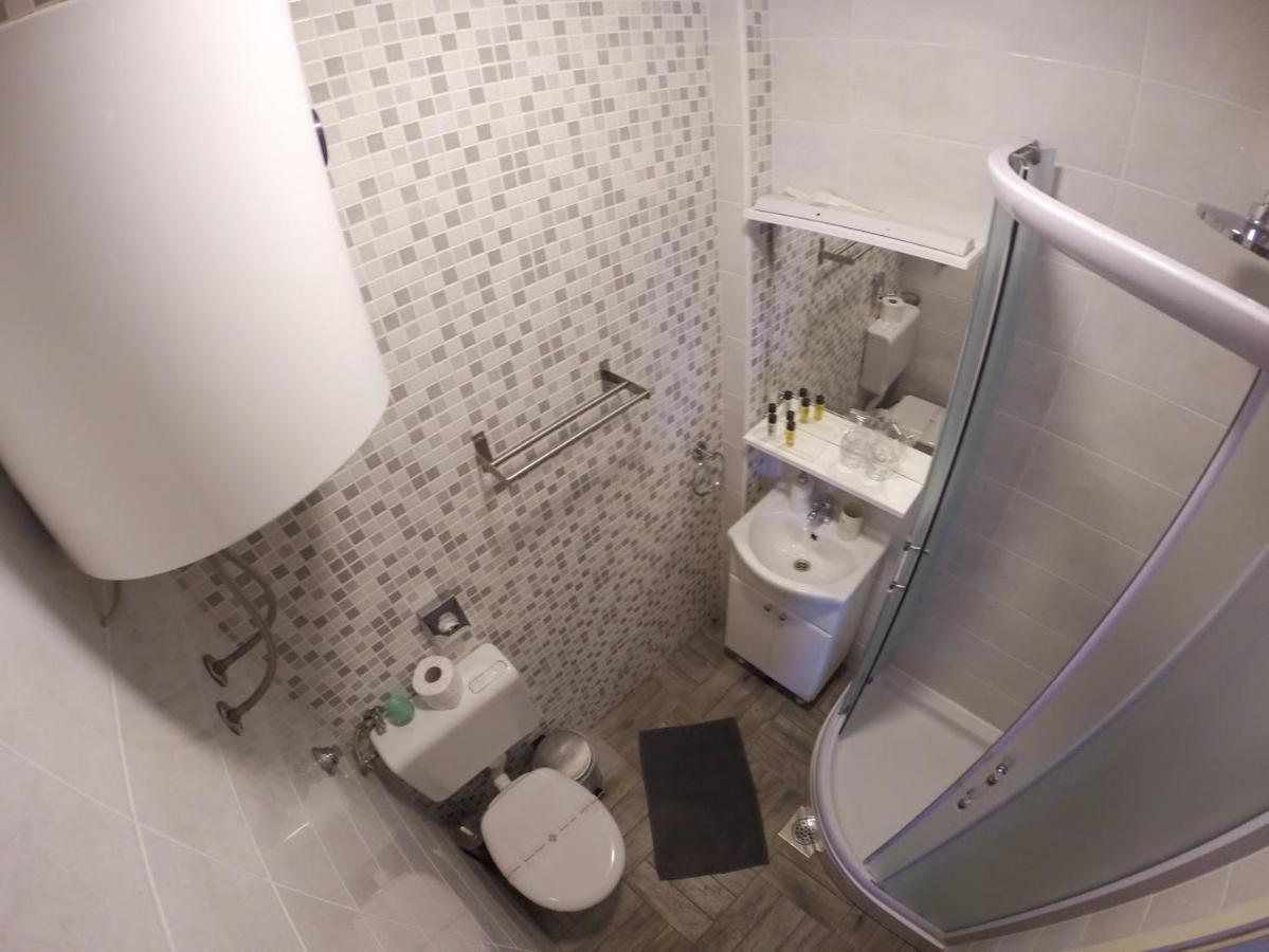 Apartment And Room Sveti Jakov Дубровник Екстериор снимка