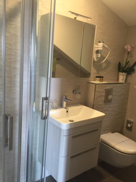 Apartment And Room Sveti Jakov Дубровник Екстериор снимка