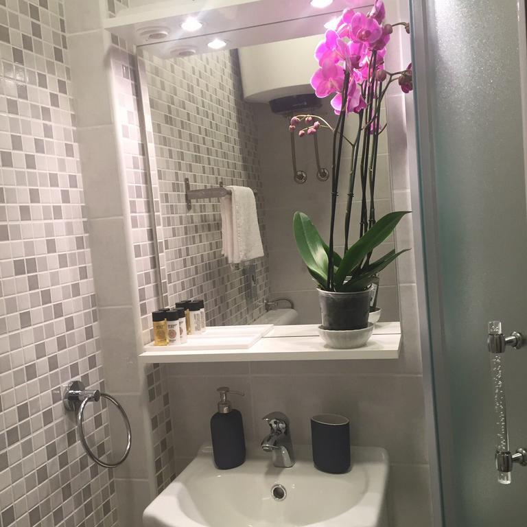 Apartment And Room Sveti Jakov Дубровник Екстериор снимка