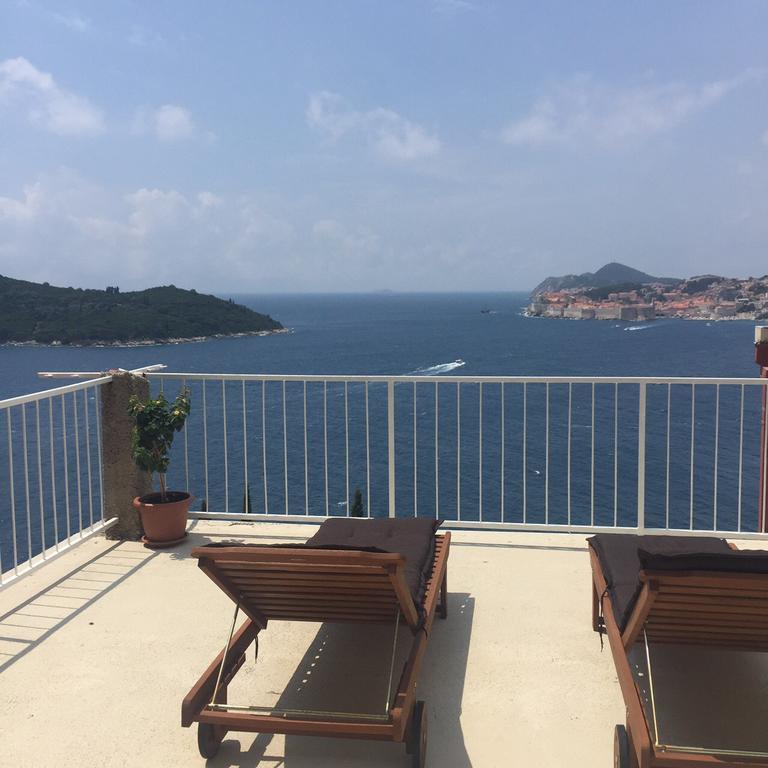 Apartment And Room Sveti Jakov Дубровник Екстериор снимка